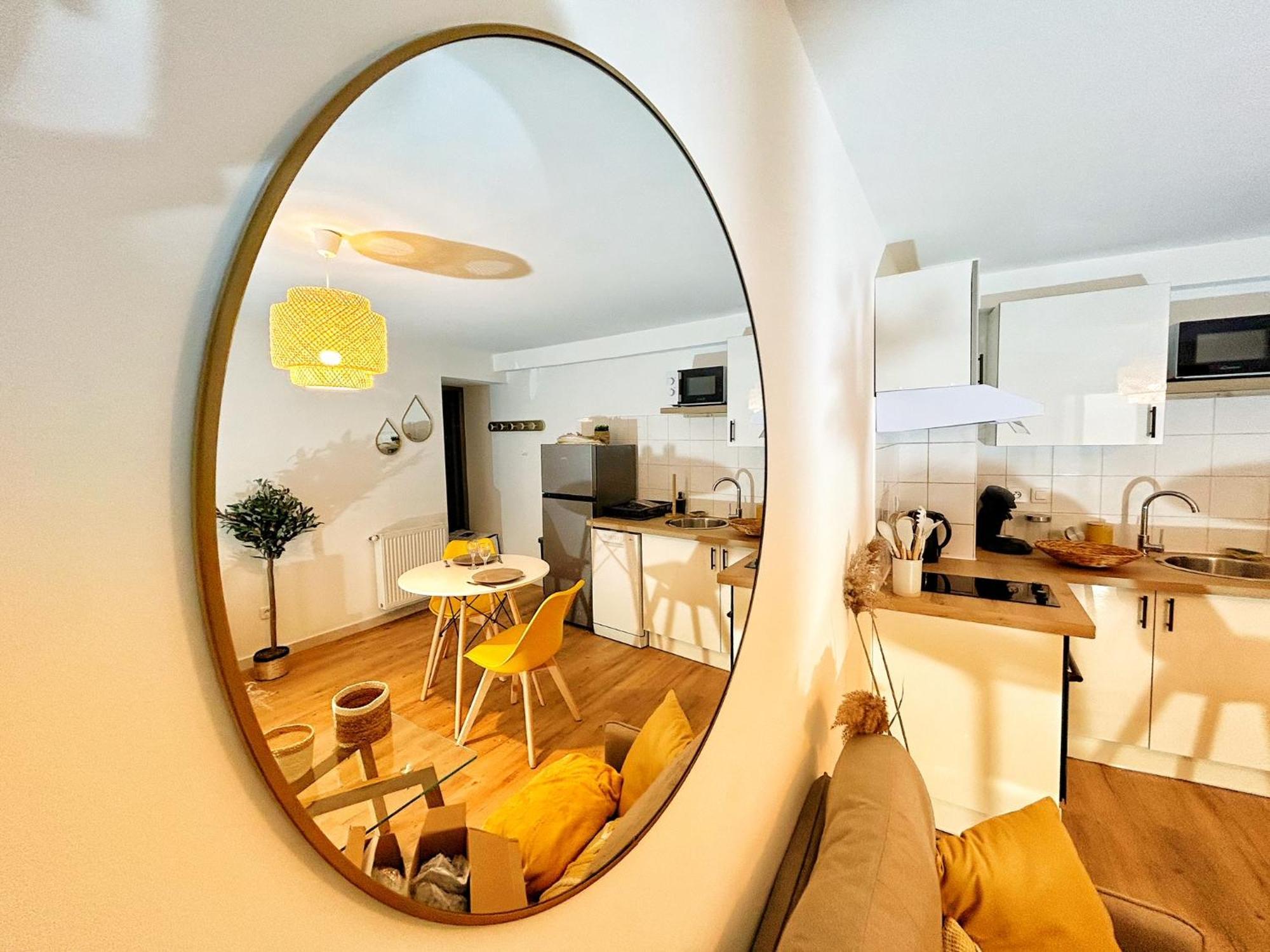 Cosy Ocre Apartment อาร์ลส์ ภายนอก รูปภาพ