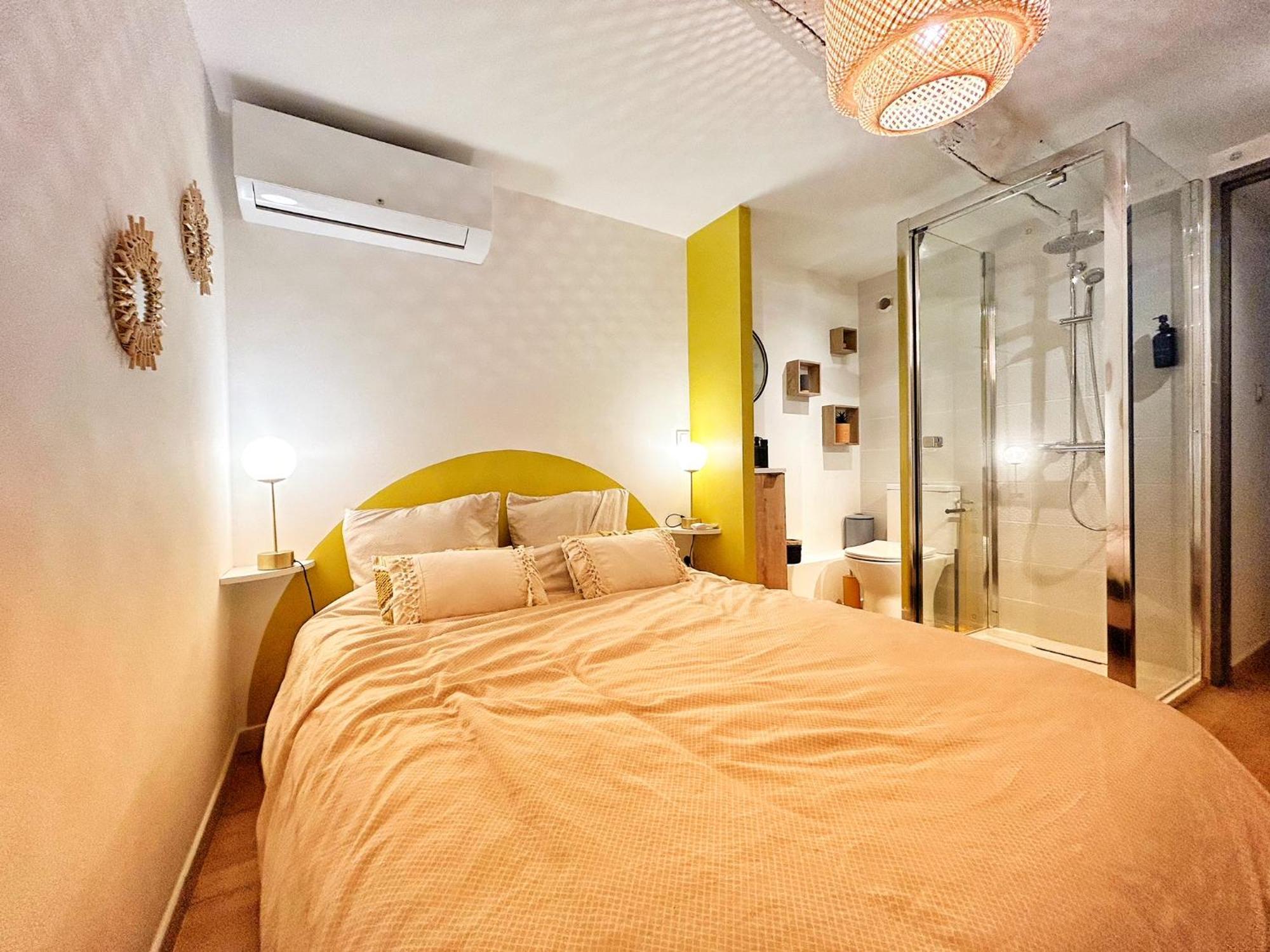 Cosy Ocre Apartment อาร์ลส์ ภายนอก รูปภาพ