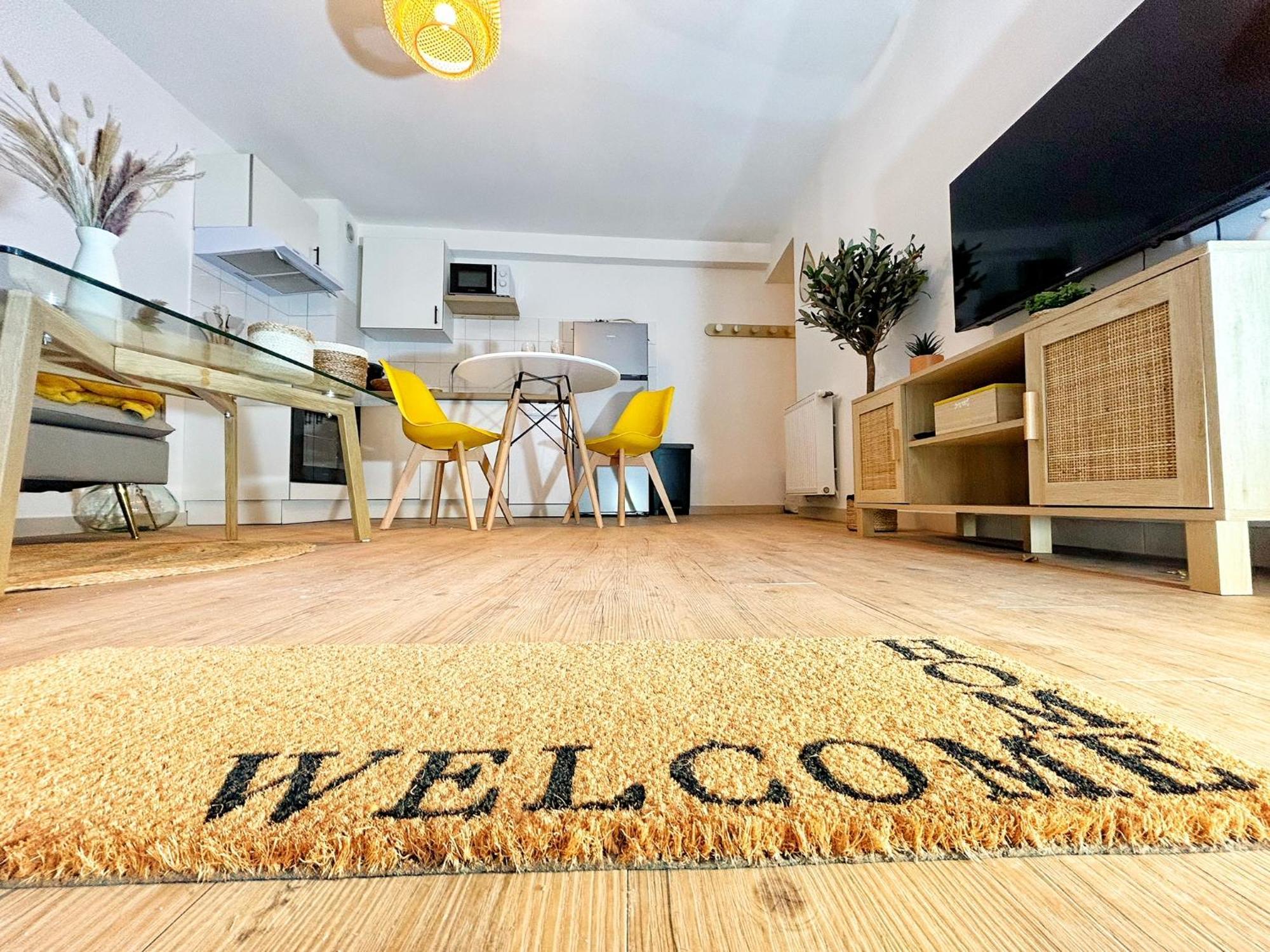 Cosy Ocre Apartment อาร์ลส์ ภายนอก รูปภาพ